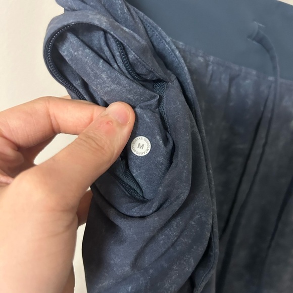 Lululemon T.H.E Short Linerless - Picture 5 of 5